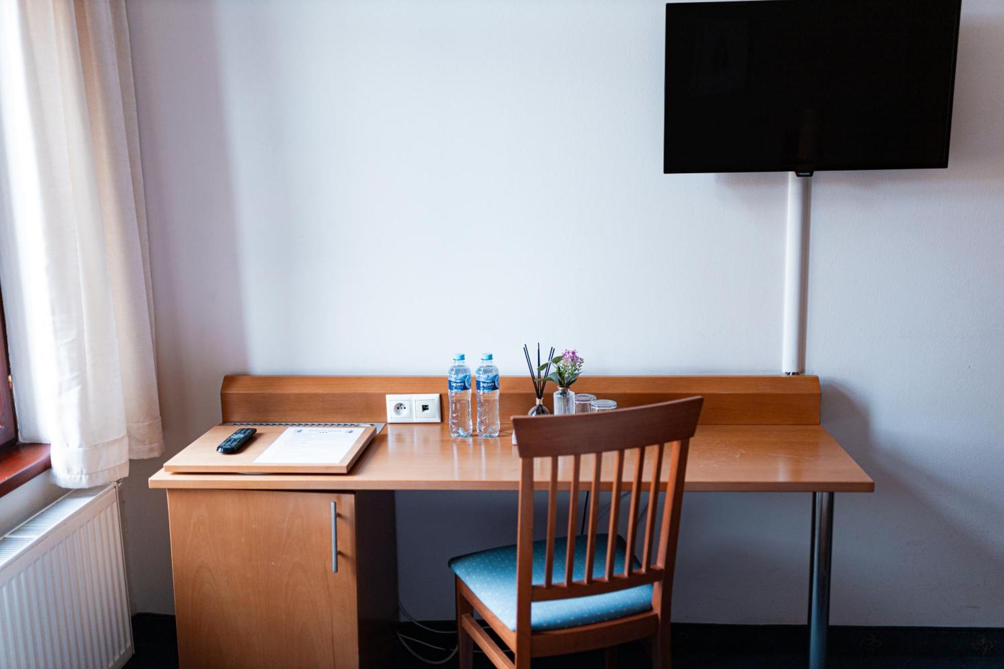 Hotel Apollon Litomerice Ngoại thất bức ảnh