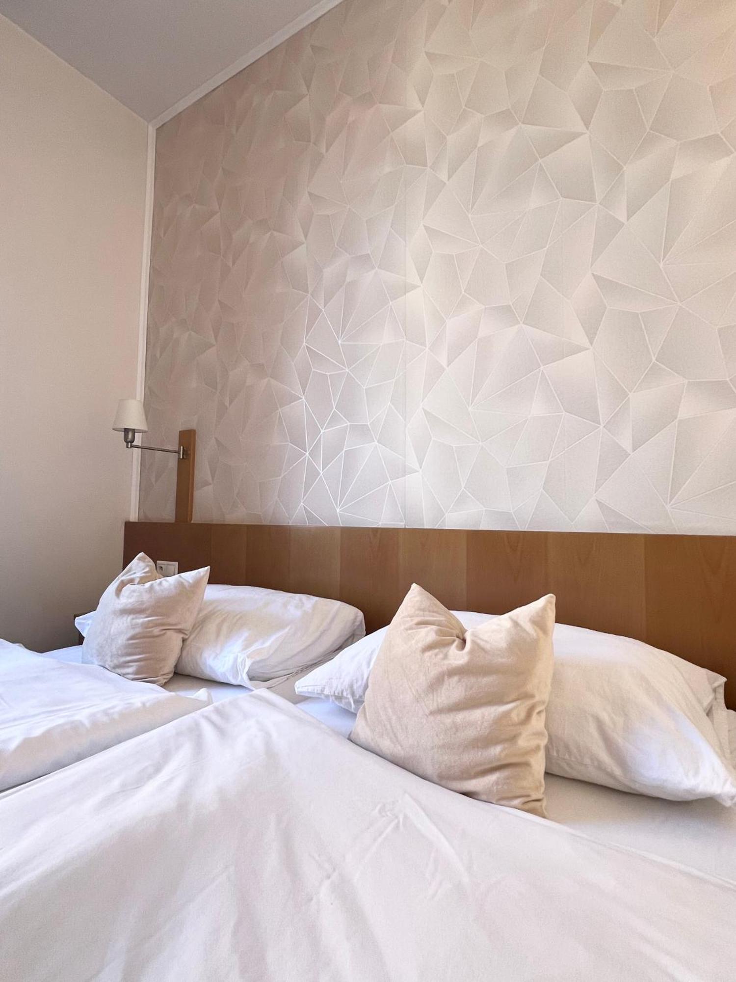 Hotel Apollon Litomerice Ngoại thất bức ảnh